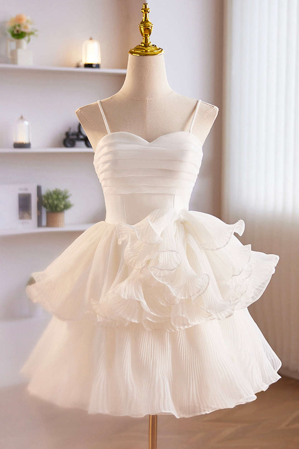 Cute A-Line White Ruffle Short Homecoming Dress-Fancyvestido