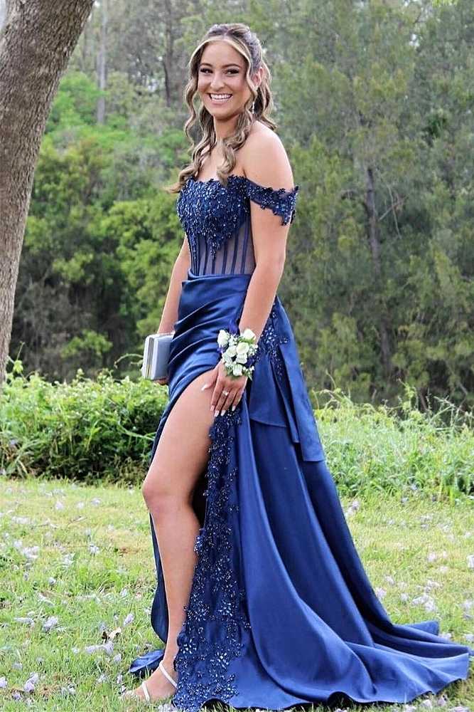 Elegant Emerald Green Off the-shoulder Satin Dress with slit