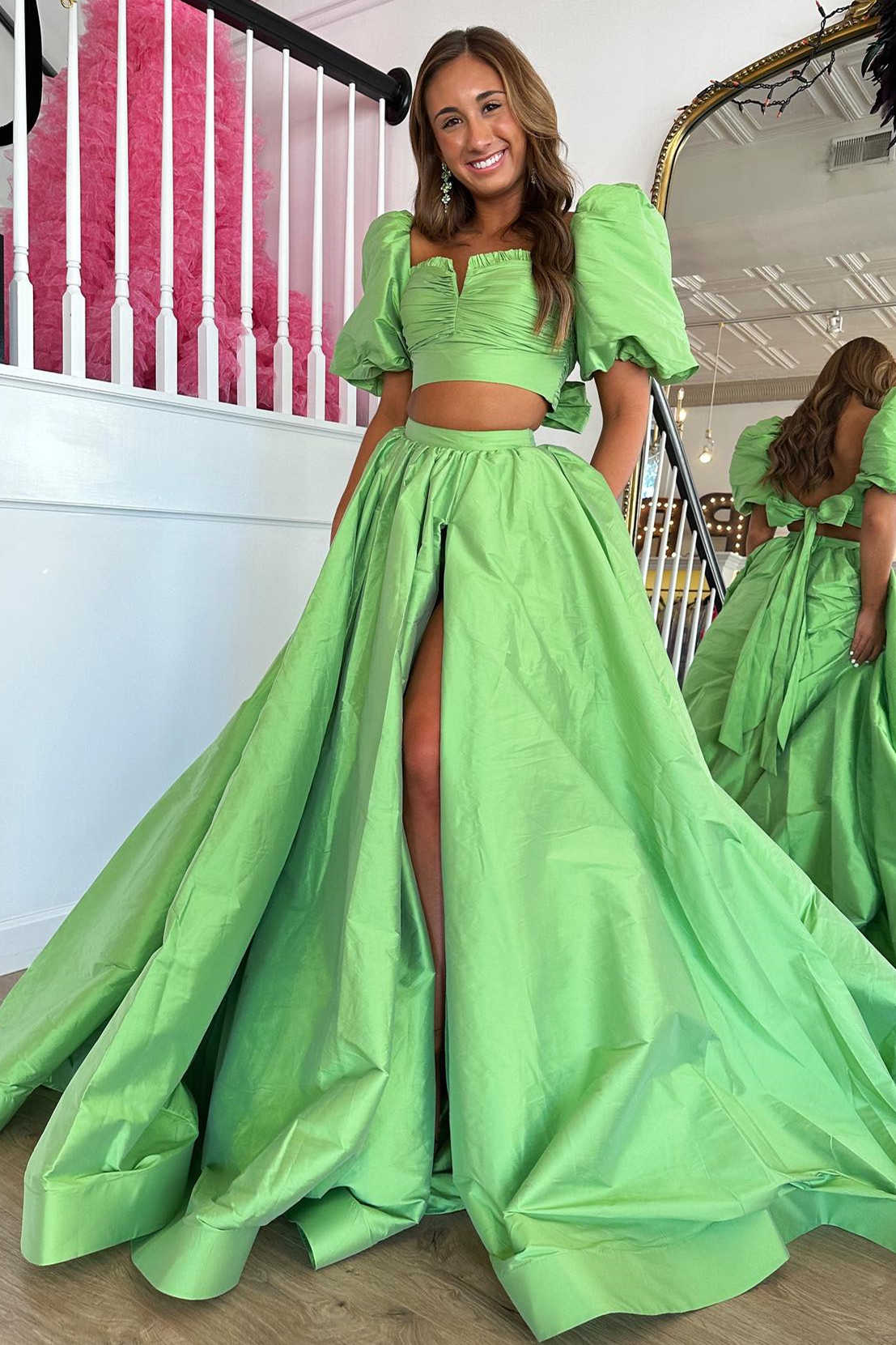 Chic Velvet Floral Short Sleeves Long Prom Dress, Green Sweetheart Party Dress
