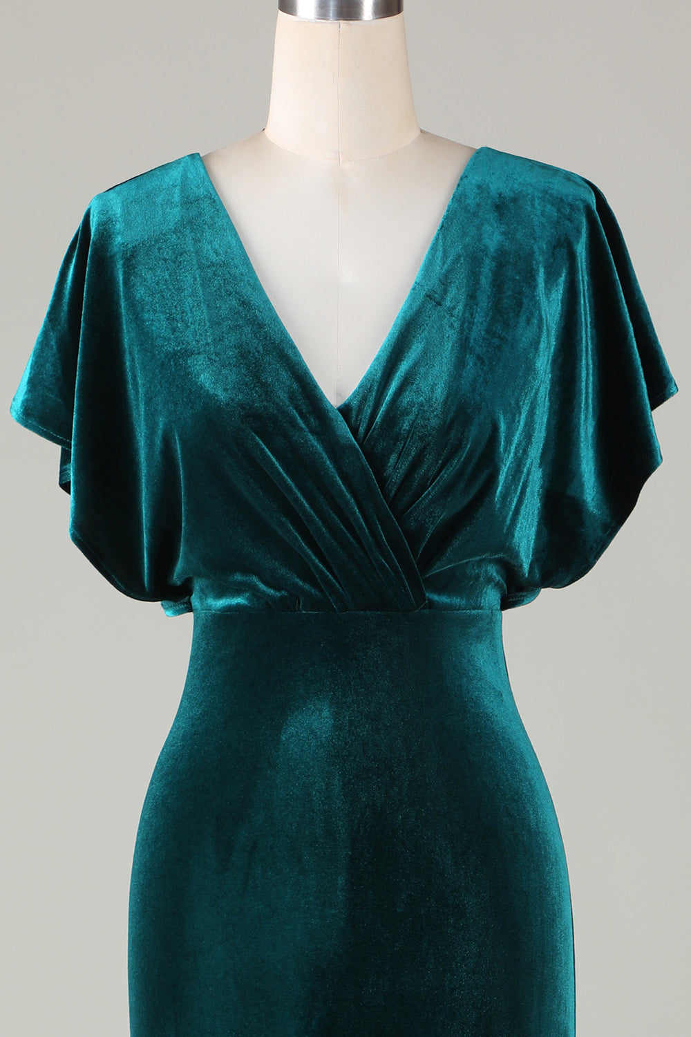 V-Neck Peacock Green Ruffle Sleeves Vlevet Bridesmaid Dress