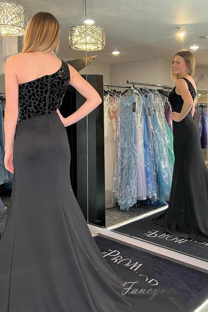 Black Mirror Sequin Slit Prom Dress with One Shoulder