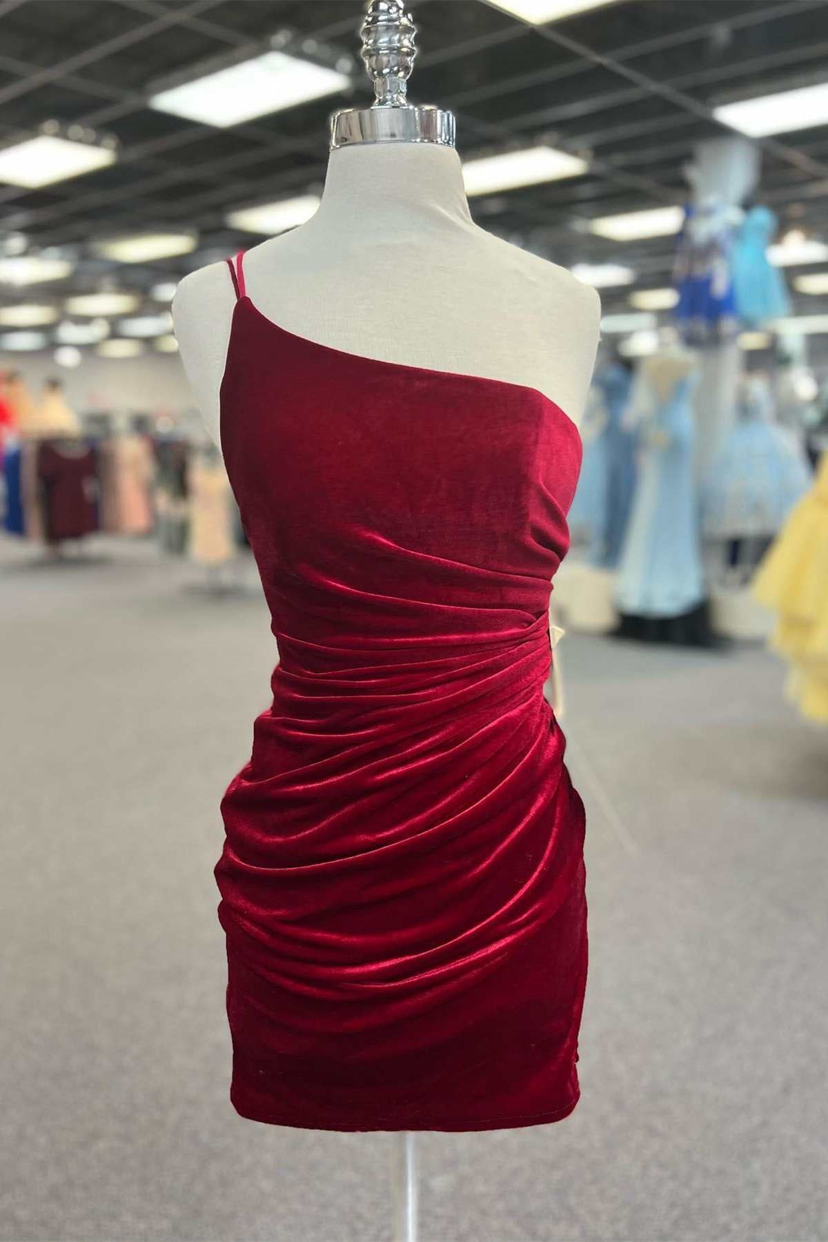Double Straps Red Velvet Pleated Bodycon Homecoming Dress