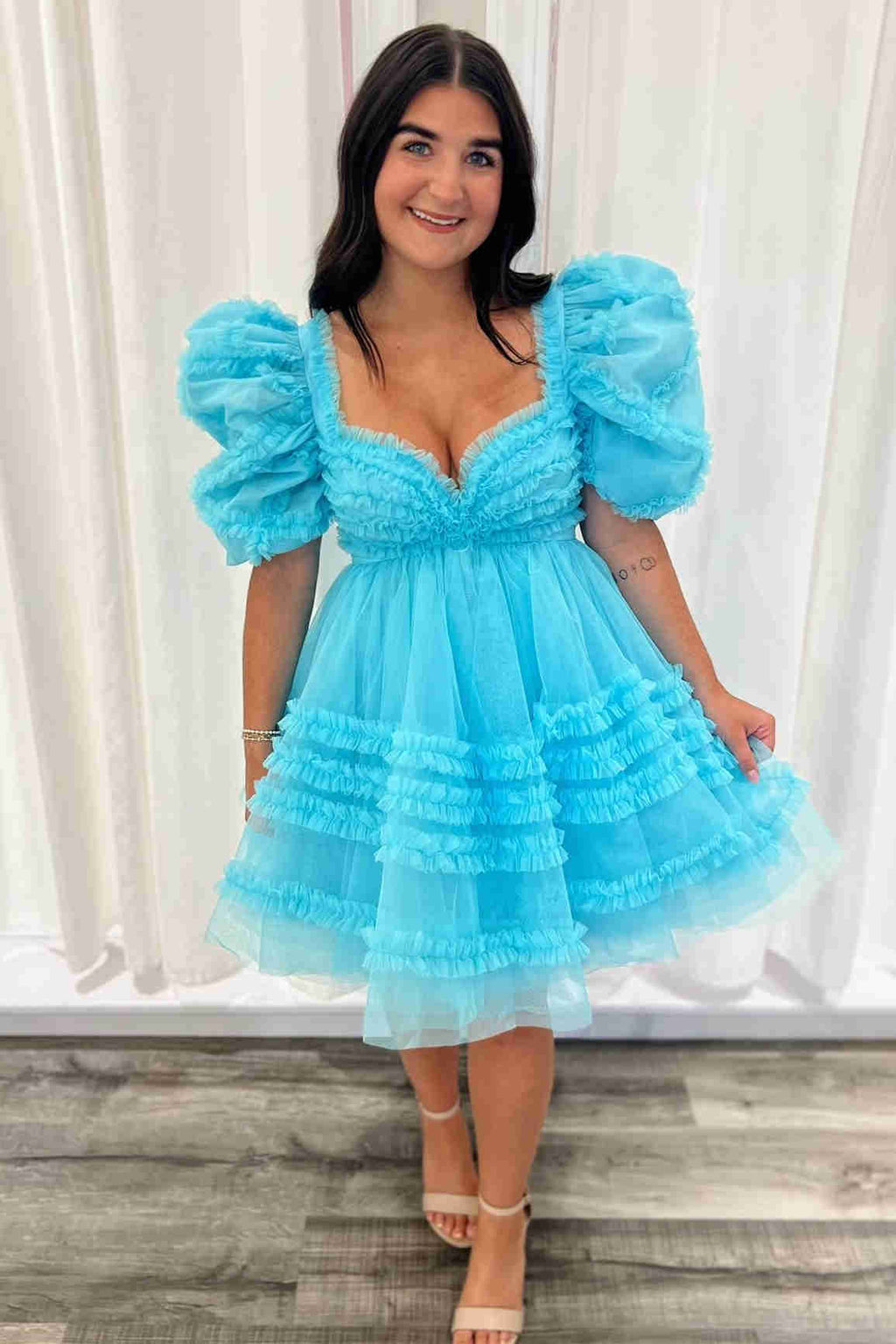 Light Blue Corset Balloon Sleeves Ruffle Short Homecoming Dress –  FancyVestido