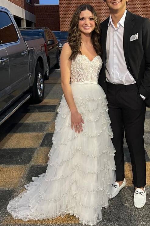 Sweetheart White Applique Tiered Prom Dresses with Bow