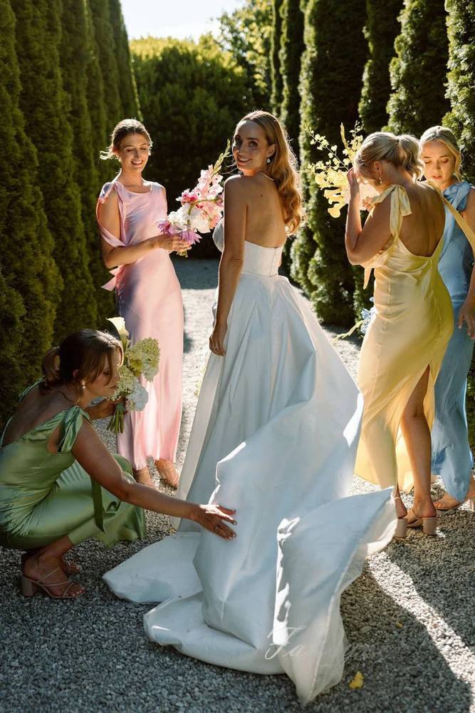 Crew Neck Satin Tight Long Bridesmaid Dress with Bow Tie