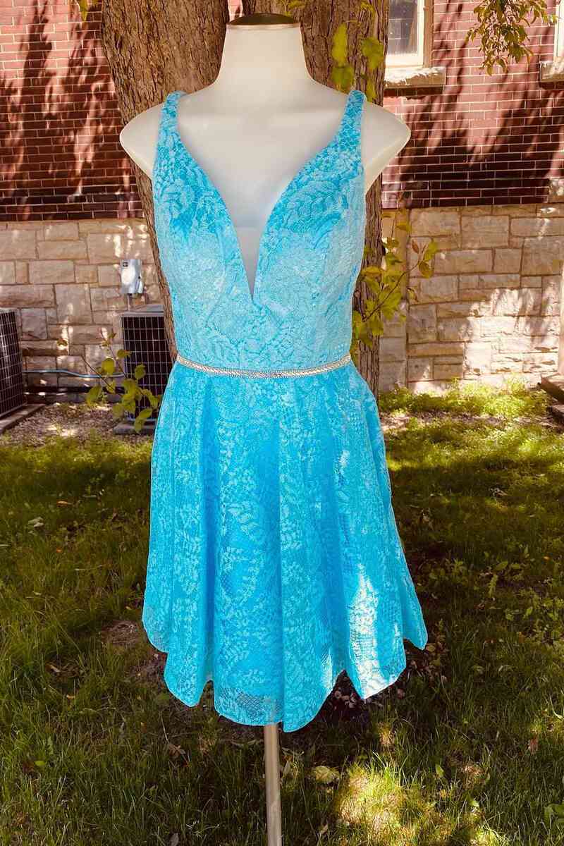 A-Line Blue Lace Short Homecoming Dress