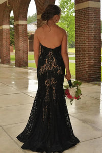 Sweetheart Red Lace Applique Mermaid Prom Dress