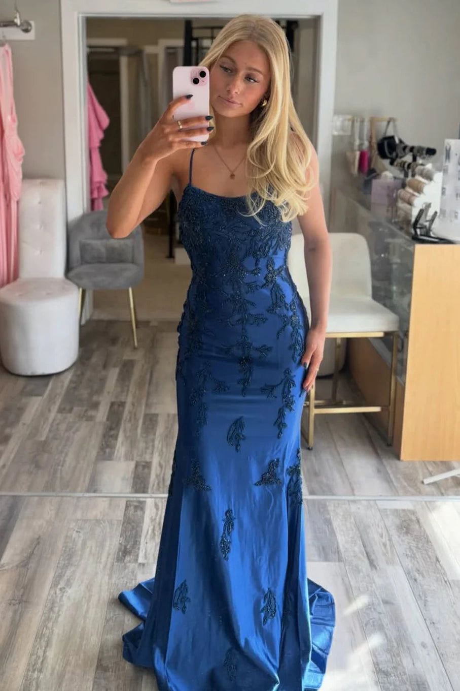 Bateau Sleeveless Satin Mermaid Lace Appliques Maxi Party Prom Dress