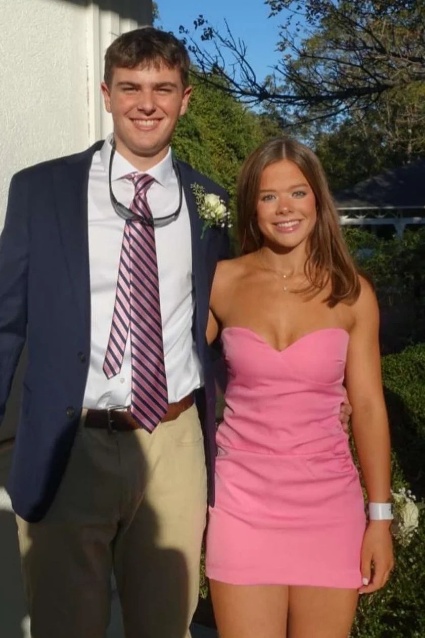 Casual Satin Fitted Sweetheart Strapless Ruched Homecoming Dress