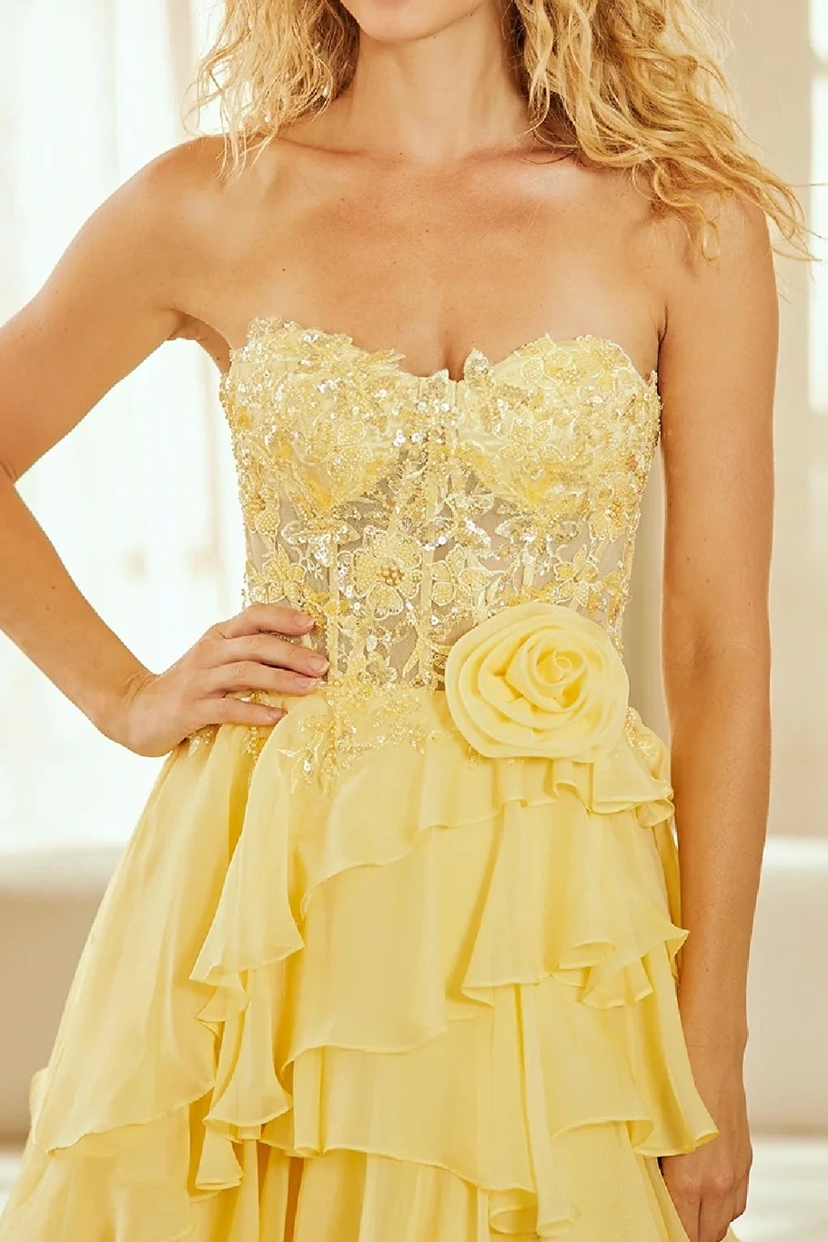Chic Chiffon A-Line Tiered Empire Party Prom Dress With Leg Slit