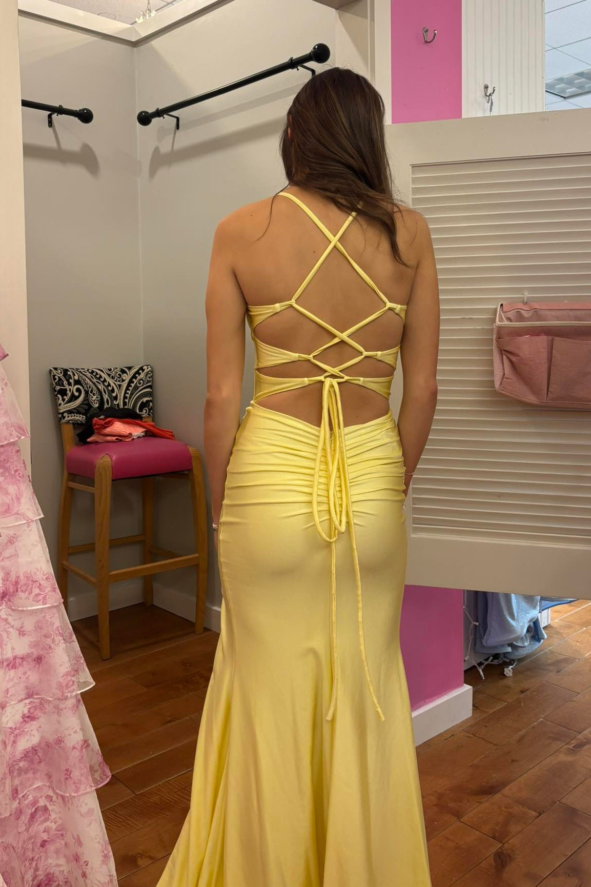 Chic Mermaid Satin Low V-Neck Lace-Up Party Prom Dress With Train