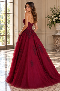 Classic Sweetheart Strapless Lace Appliques Tulle A-Line Party Prom Dress