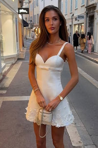 Classic White Sweetheart A-Line Satin Floral Party Homecoming Dress