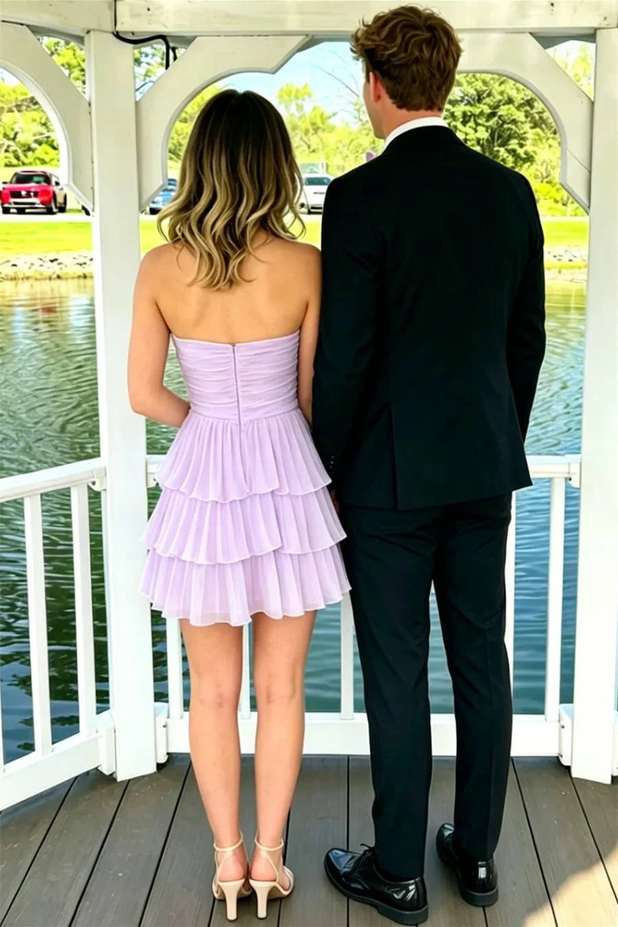 Cute Chiffon A-Line Zipped Sweetheart Strapless Homecoming Dress