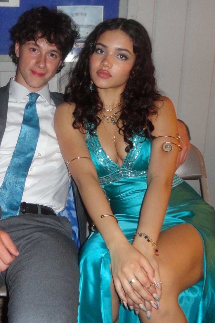 Deep V-Neck Sleeveless Beaded Empire Satin Split Prom Party Dress