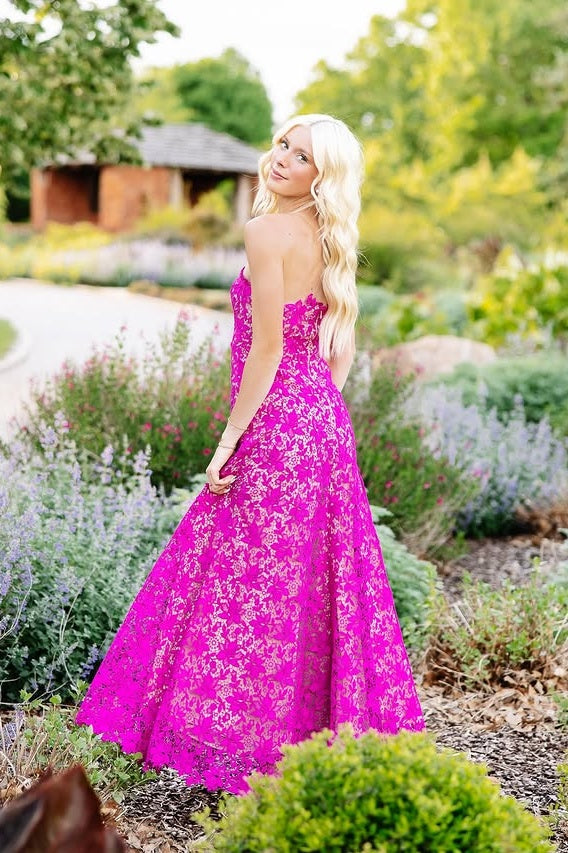 Elegant Lace A-Line Strapless Long Party Prom Dress