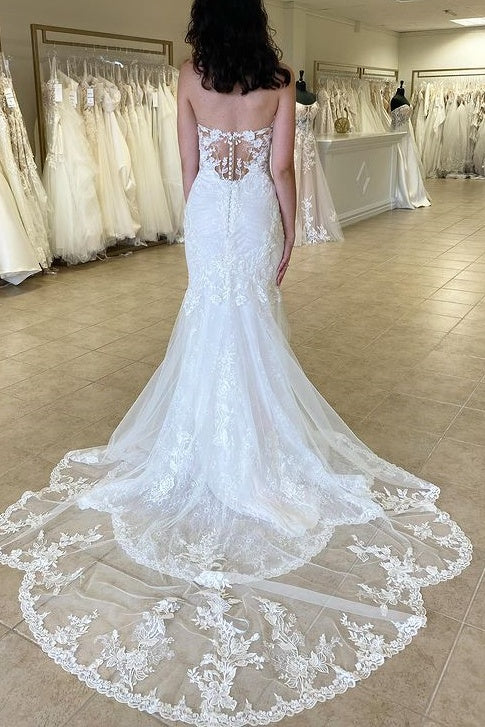 Elegant Trumpet Sweetheart Open Back Lace Wedding Dress