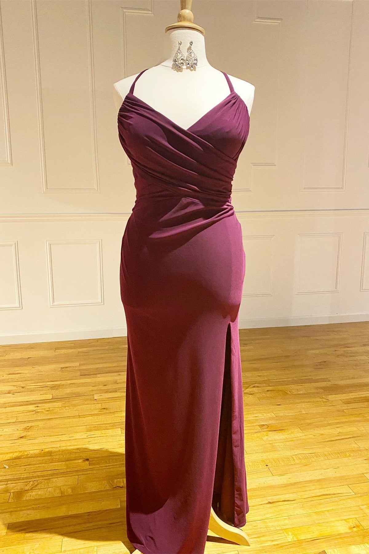 Lace-Up Burgundy Pleated Chiffon Bridesmaid Dress FancyVestido Lace-Up Burgundy Pleated Chiffon Bridesmaid Dress FancyVestido