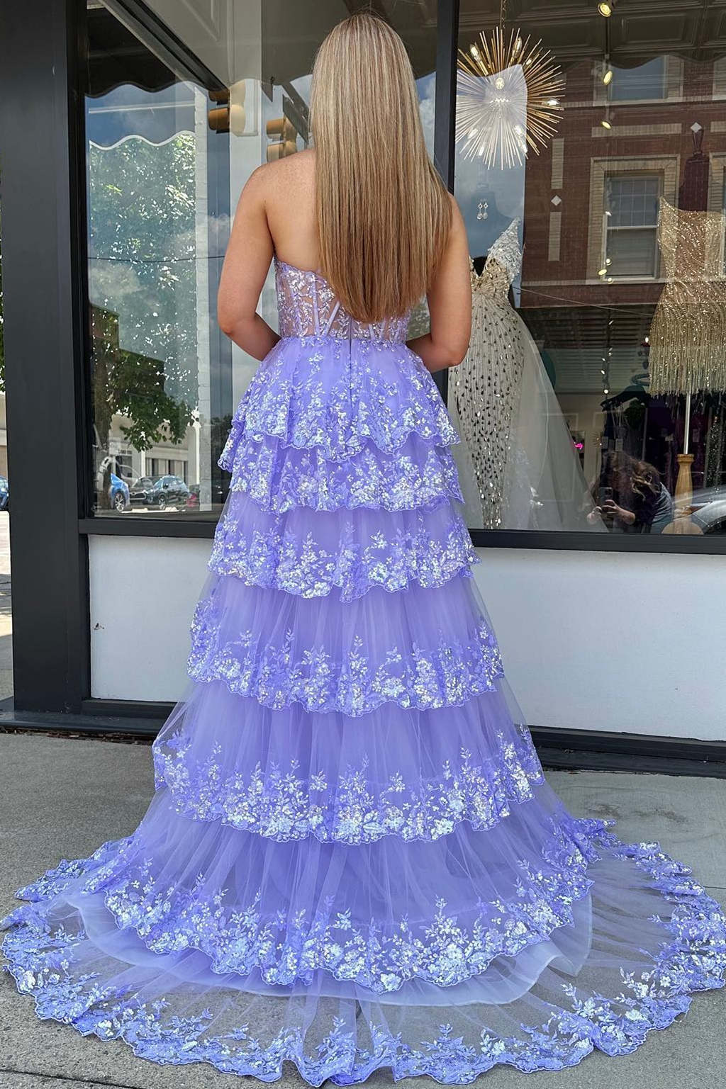 Lavender One Shoulder A-Line Layered Long Prom Dress with Sequin FancyVestido Lavender One Shoulder A-Line Layered Long Prom Dress with Sequin FancyVestido