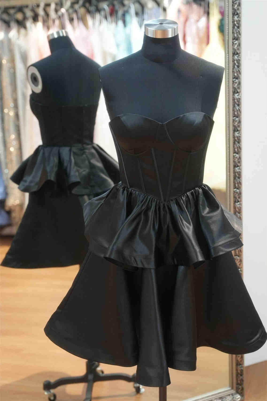 Strapless Black Layered Short Party Dress
