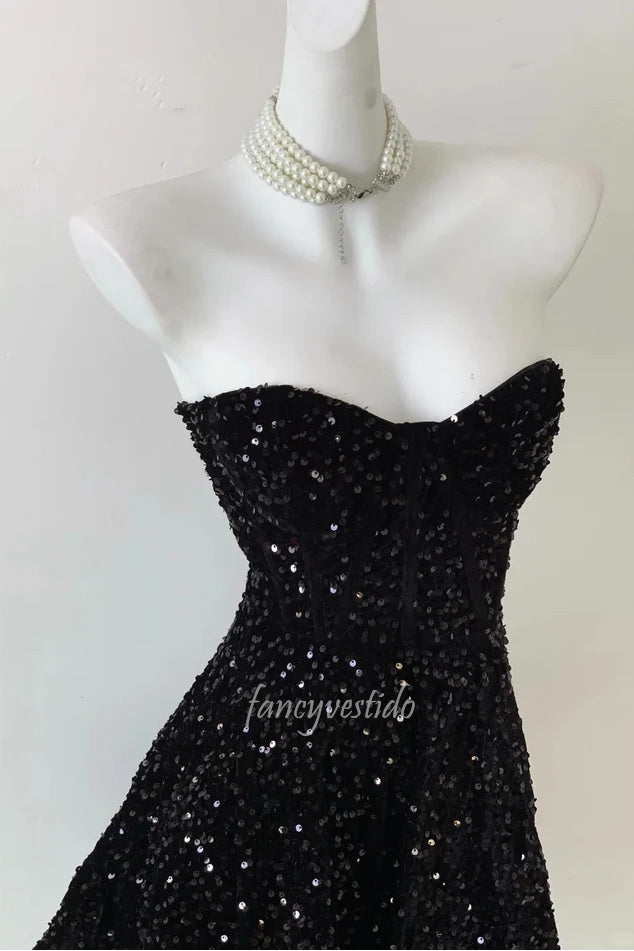 Glitter Black Sweetheart Sequin A-Line Homecoming Dress