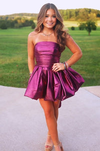 Fashion A-Line Pleated Empire Strapless Homecoming Dress With Bow