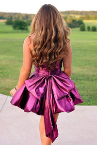Fashion A-Line Pleated Empire Strapless Homecoming Dress With Bow