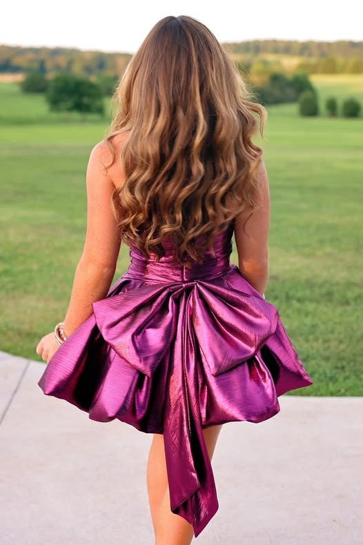 Fashion A-Line Pleated Empire Strapless Homecoming Dress With Bow