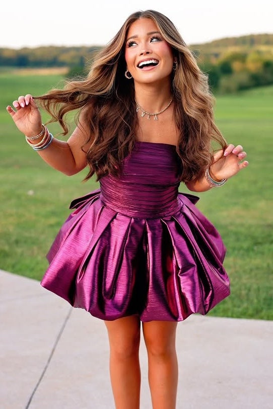 Fashion A-Line Pleated Empire Strapless Homecoming Dress With Bow