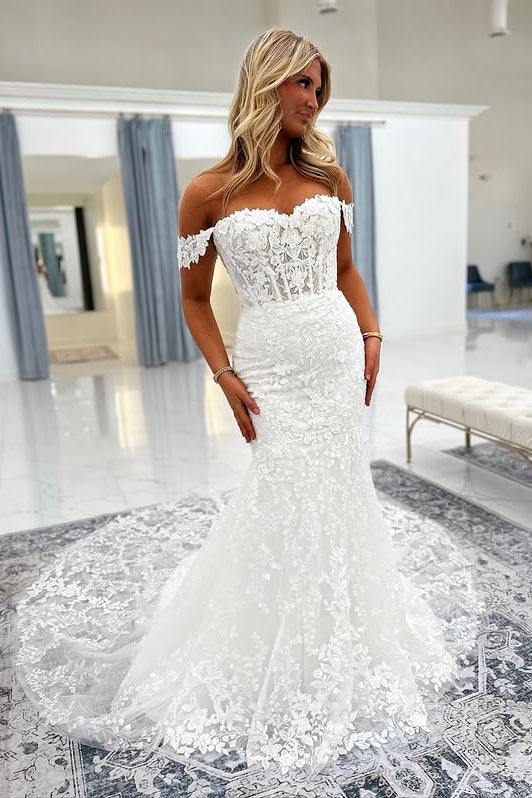 Fashion Off-Shoulder Empire Mermaid Lace Wedding Dress With Train