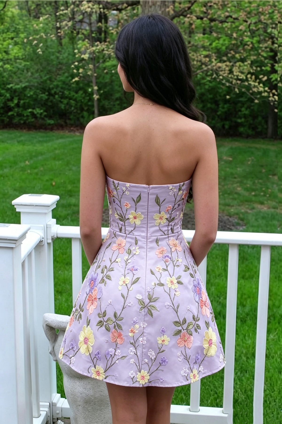 Floral Lace A-Line Strapless Empire Mini Homecoming Dress