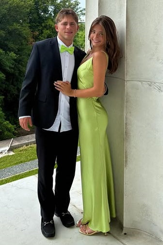 Green Satin Sheath V-Neck Sleeveless Long Summer Party Prom Dress