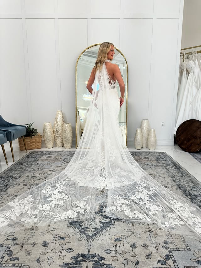 High Neck Sleeveless Mermaid Lace Wedding Dress 