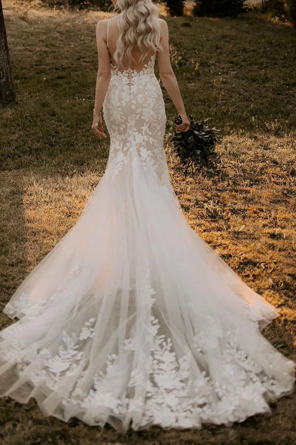 Mermaid V-Neck Spaghetti Straps Lace Appliques Wedding Dress 