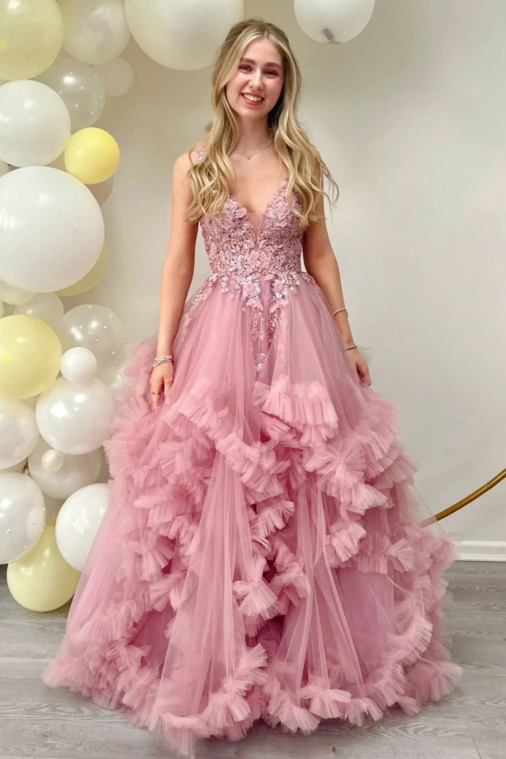 Modest A-Line Sleeveless Lace Appliques Ruffle Tulle Formal Prom Gown