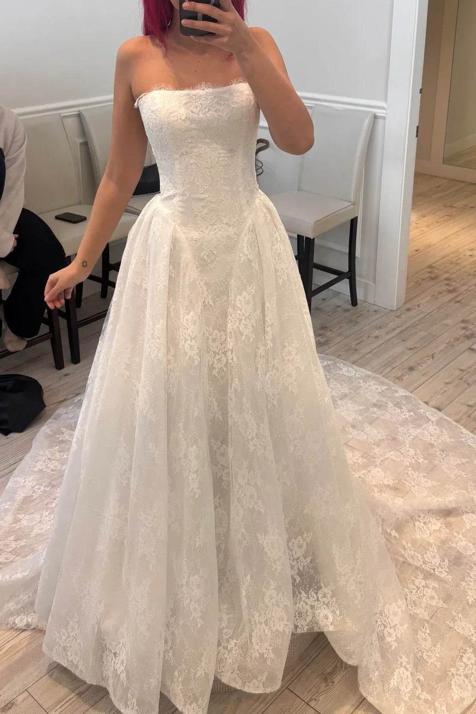 Modest A-Line Strapless Empire Lace Wedding Dress With Train