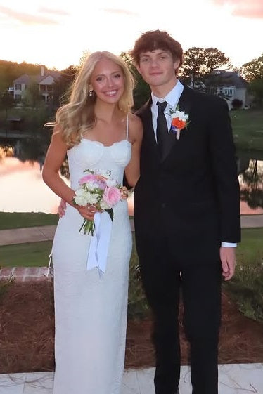 Modest Lace Fitted Sweetheart Sleeveless Maxi Party Prom Dress 