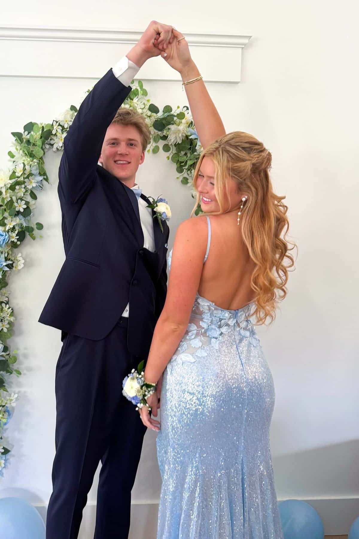 Pluning Neck 3D Floral Sequin Mermaid Evening Prom Dress