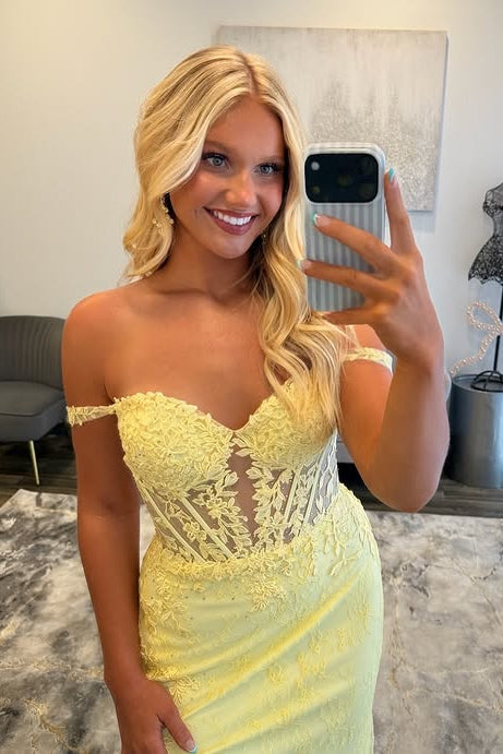 Off-Shoulder Lace Empire Mermaid Party Prom Dress With Slit 