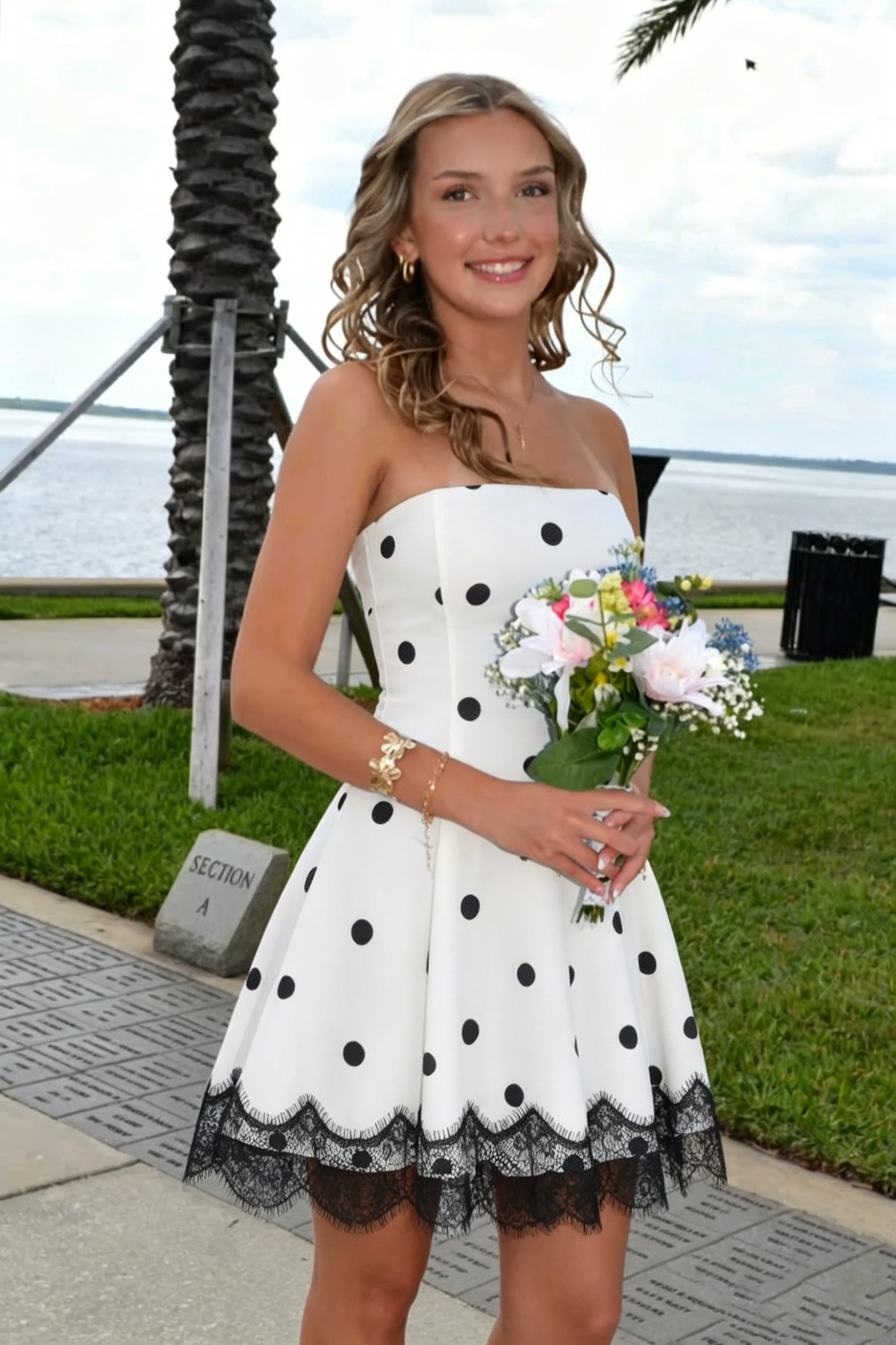 Polka Dots Elegant A-Line Strapless Mini Homecoming Dress