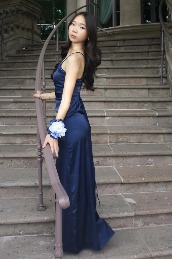 Popular Satin Sheath V-Neck Sleeveless Beaded Party Prom Dress