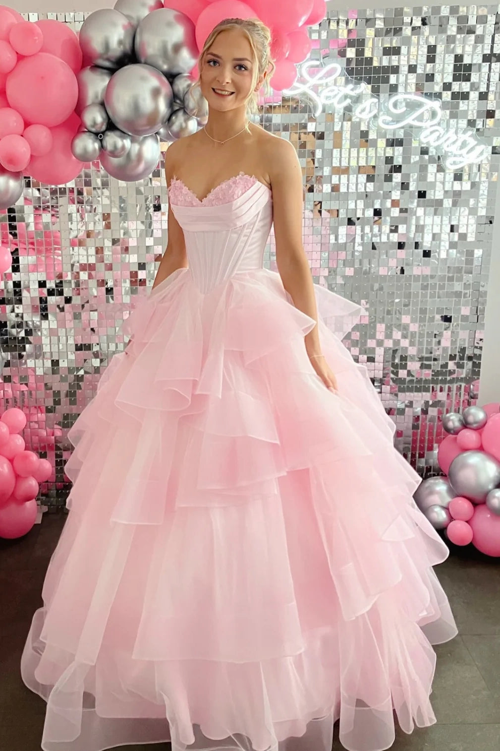 Pretty Pink A-Line Sweetheart Strapless Tiered Party Prom Dress