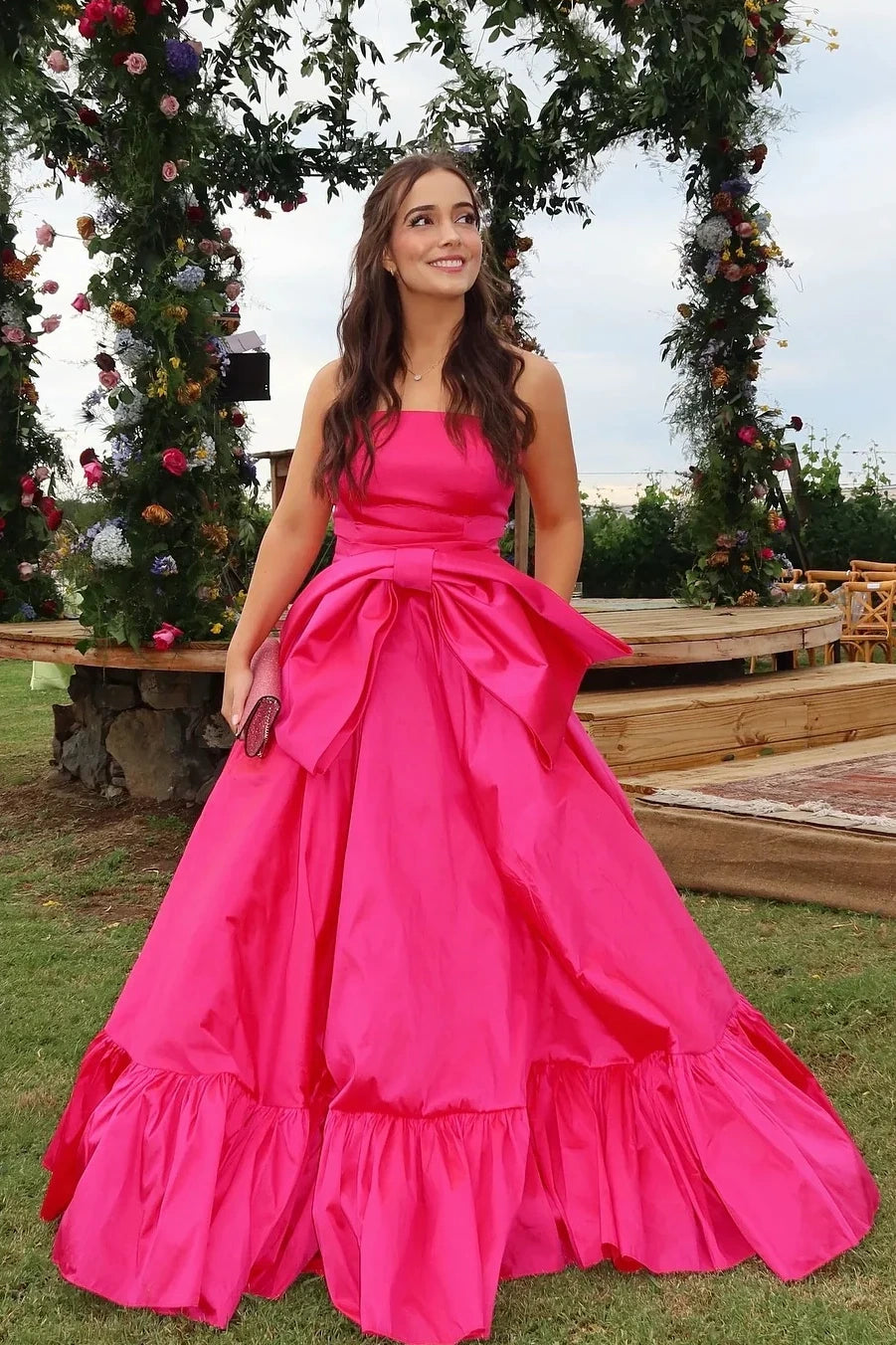 Pretty Satin A-Line Bow Empire Strapless Party Prom Dress