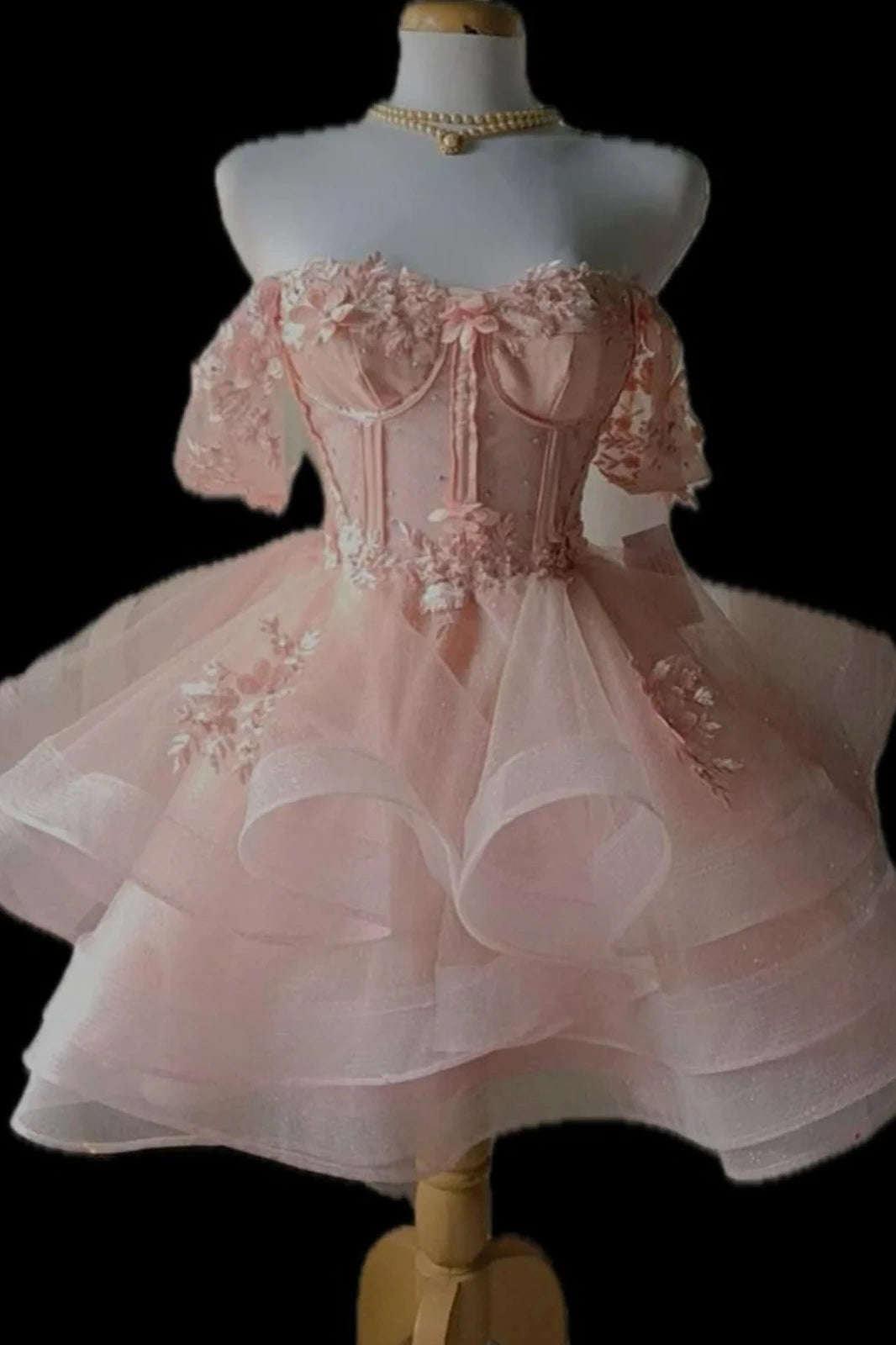 Princess Tiered Tulle A-Line Off-Shoulder Appliques Mini Party Homecoming Dress