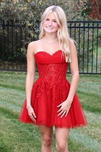 Red A-Line Strapless Empire Tulle Homecoming Dress With Appliques