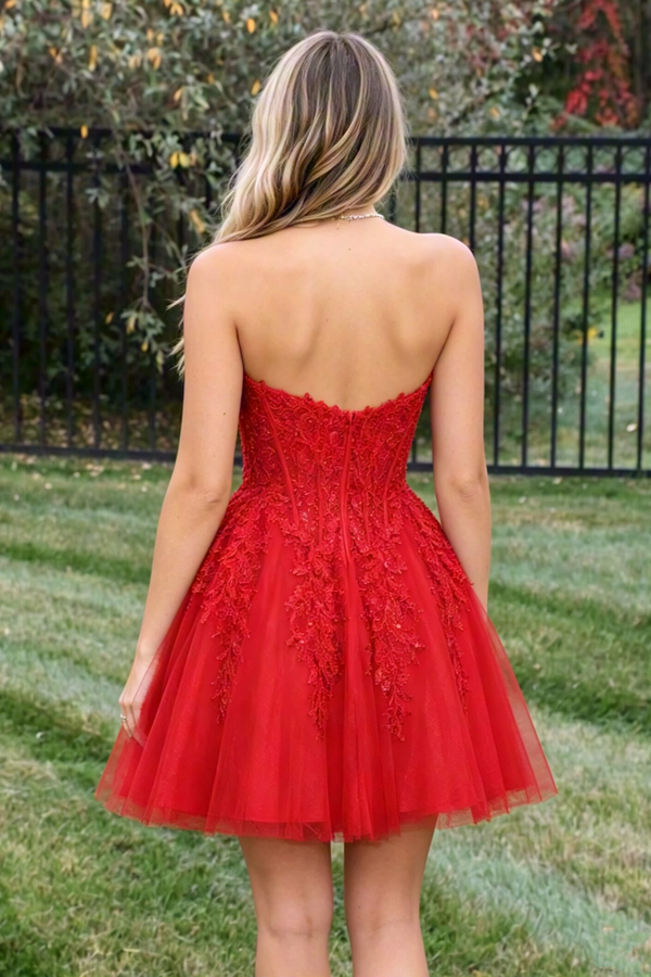 Red A-Line Strapless Empire Tulle Homecoming Dress With Appliques