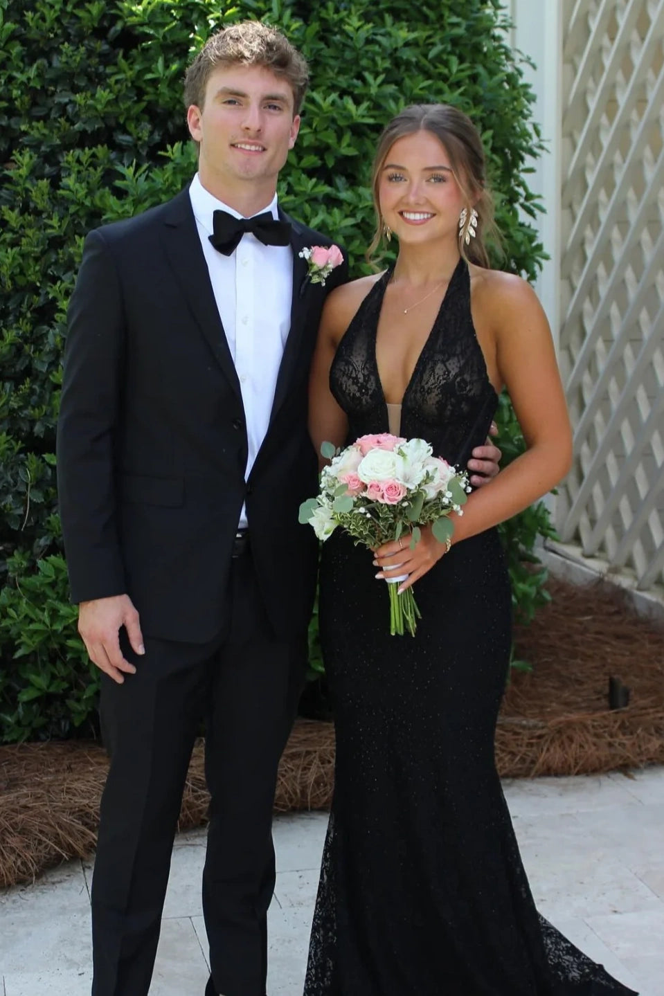 Sexy Black Low V-Neck Halter Backless Mermaid Party Prom Dress