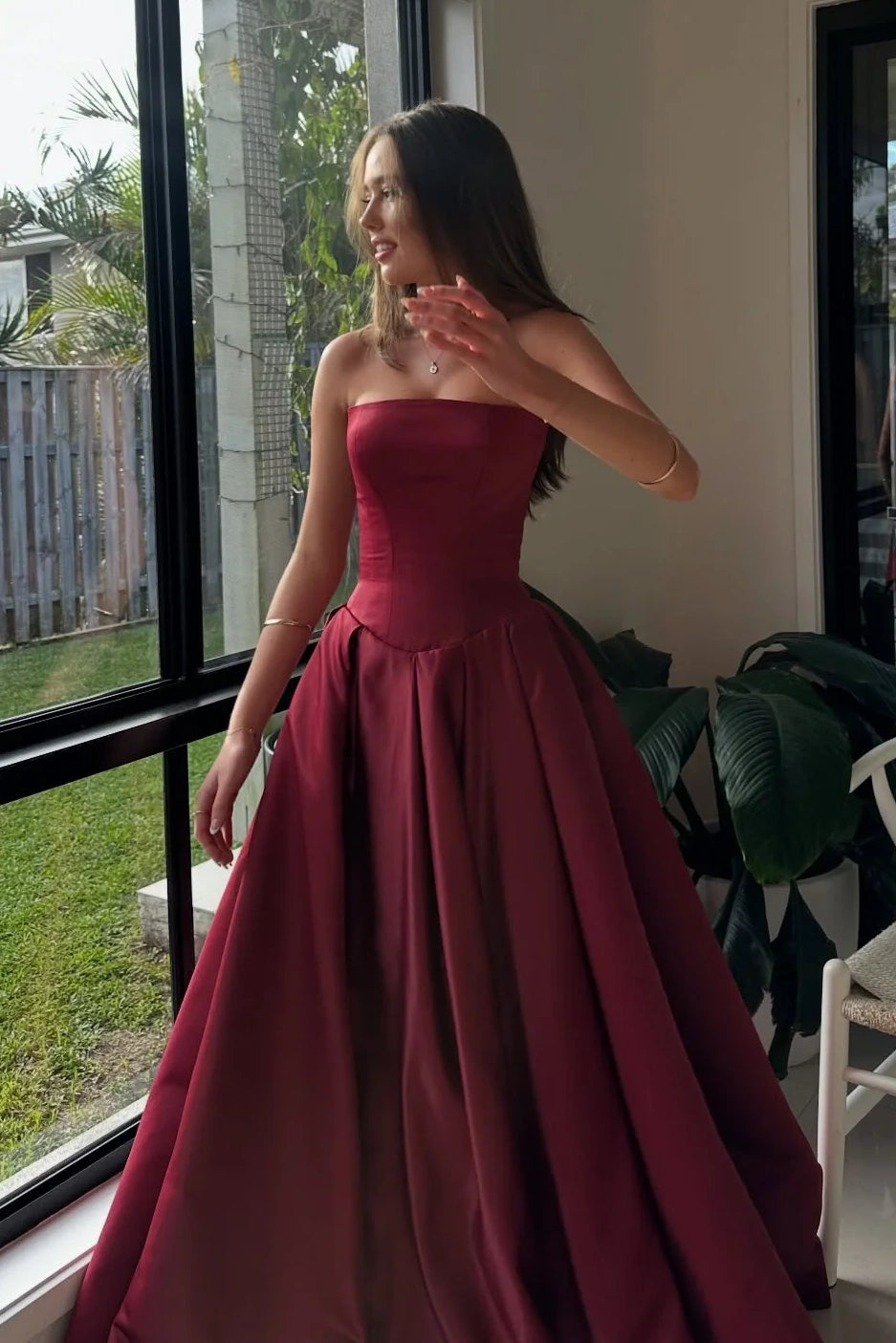 Simple Burgundy Satin A-Line Sleeveless Empire Long Party Prom Dress