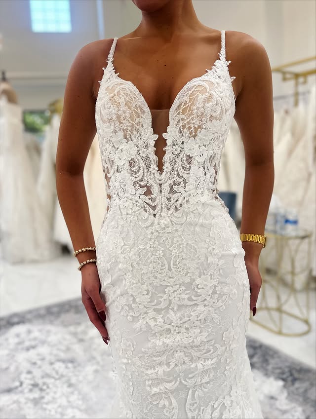 Spaghetti Straps Backless Mermaid Lace Wedding Dress With Train