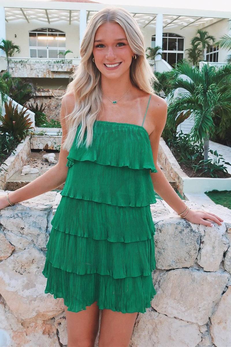 Straps Emerald Green Tiered Short Party Dress FancyVestido Straps Emerald Green Tiered Short Party Dress FancyVestido